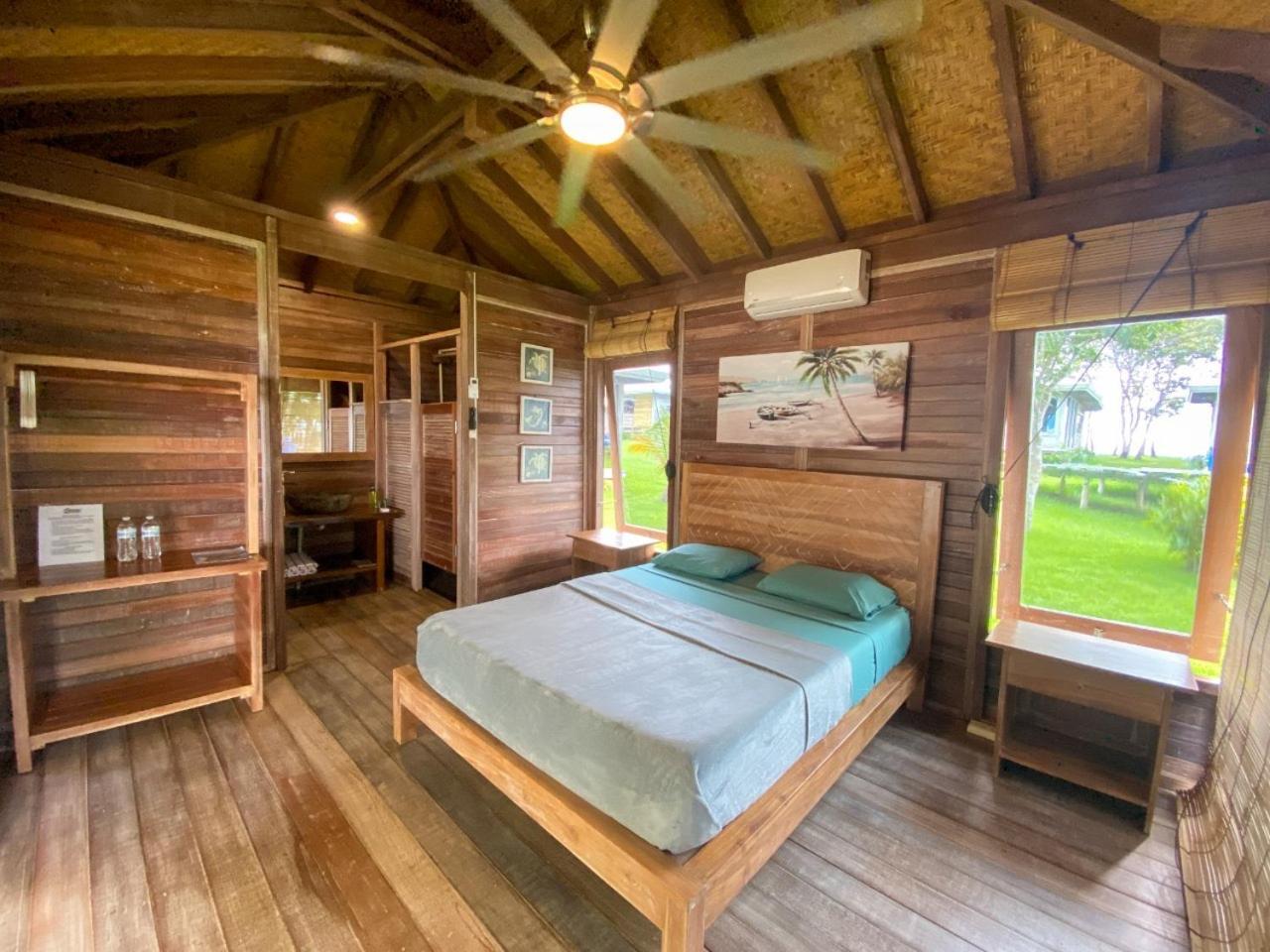 Sonny Island Resort Cabanas Frente Al Mar Punta Bajo Rico Bagian luar foto
