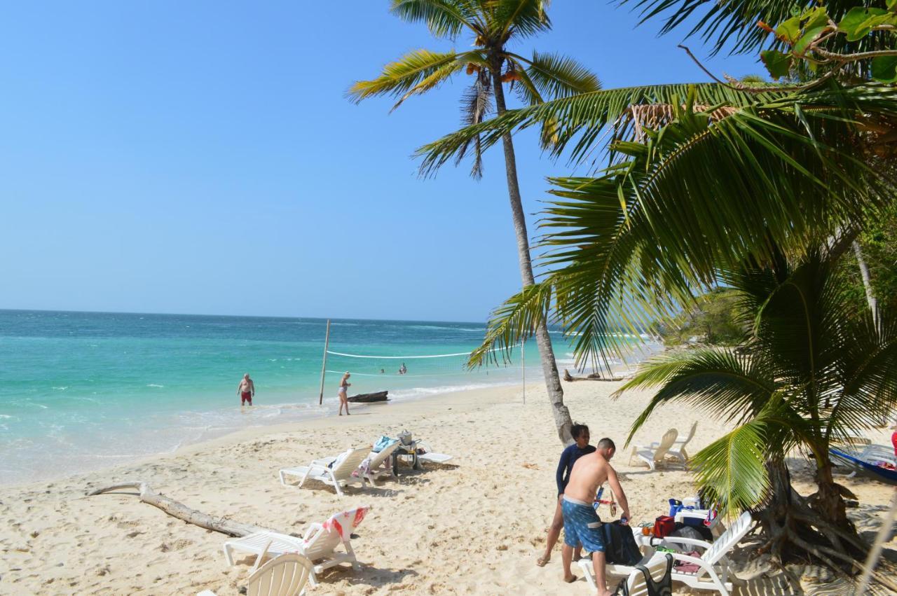 Sonny Island Resort Cabanas Frente Al Mar Punta Bajo Rico Bagian luar foto