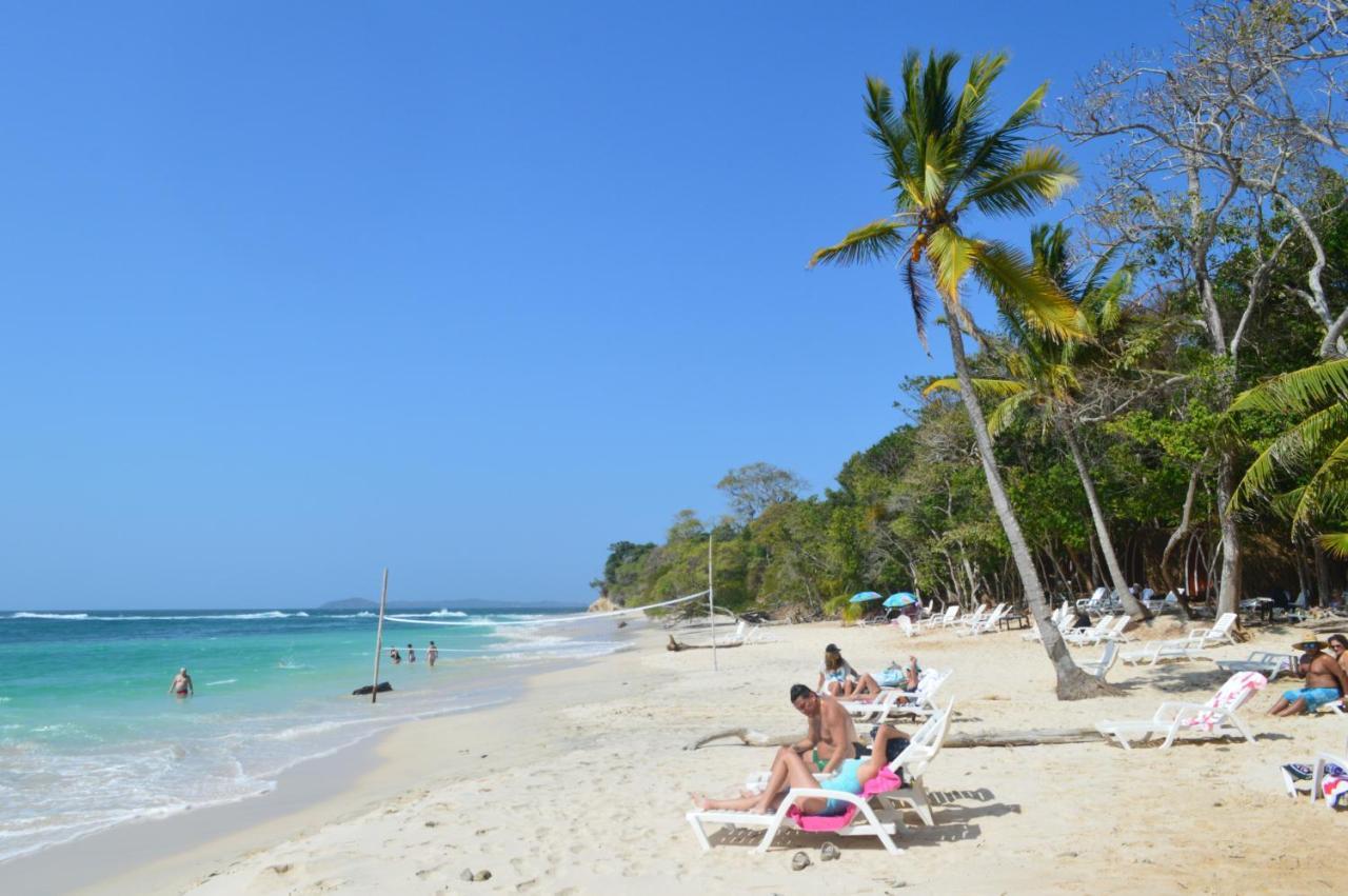 Sonny Island Resort Cabanas Frente Al Mar Punta Bajo Rico Bagian luar foto